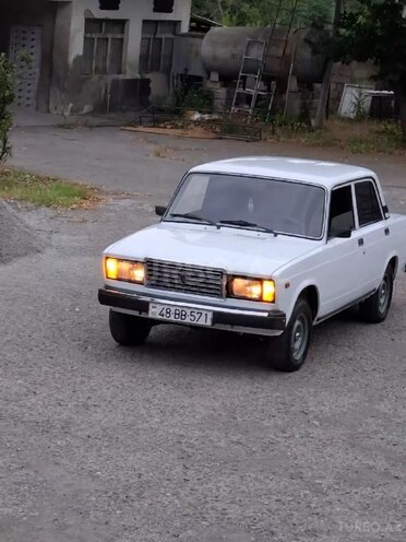 LADA (VAZ) 2107-2