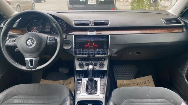 Volkswagen Passat-3