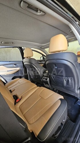 Hyundai Santa Fe-15