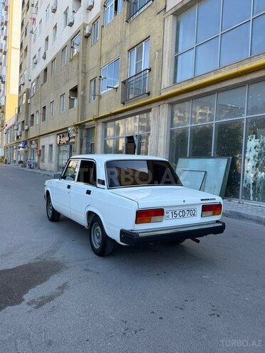 LADA (VAZ) 2107-4