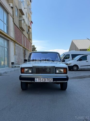 LADA (VAZ) 2107-2