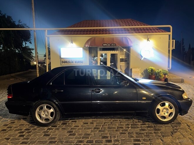 Mercedes C 240-3