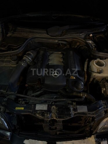 Mercedes C 240-6