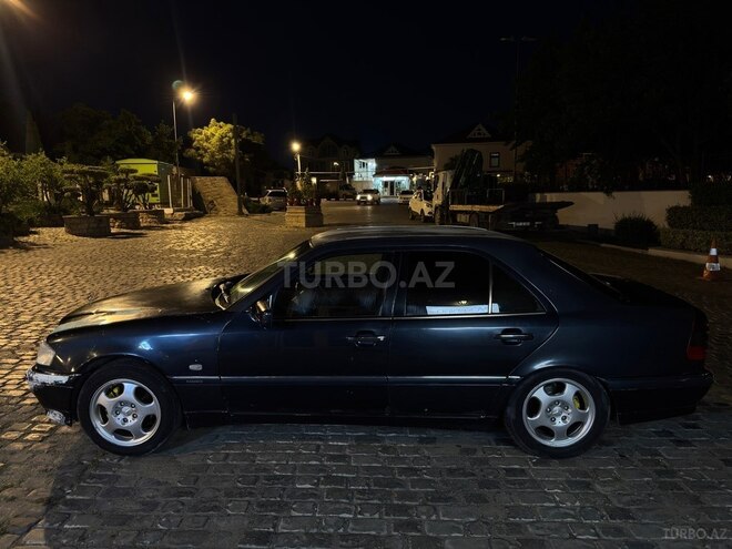 Mercedes C 240-4