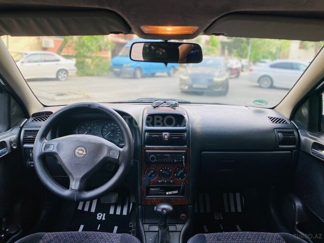 Opel Astra-9