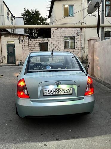 Hyundai Accent-3