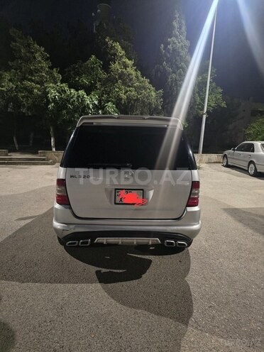 Mercedes ML 320-2
