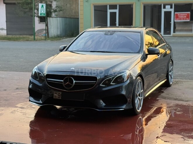 Mercedes E 250-1