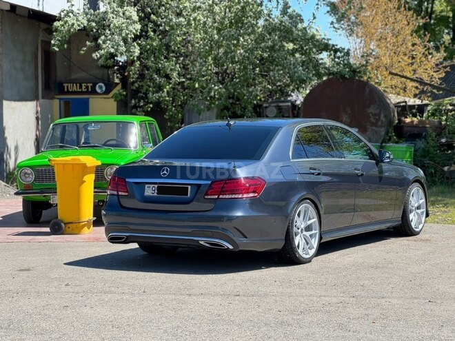 Mercedes E 250-17