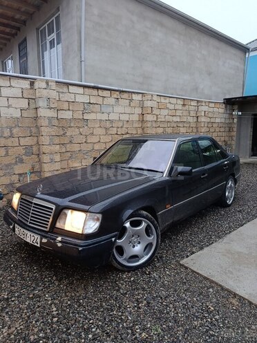 Mercedes E 200-3