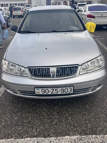 Nissan Sunny-1