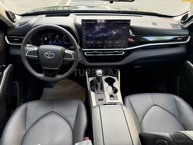 Toyota Highlander-13