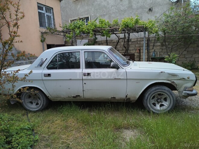 GAZ 24 "Volga"-2