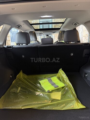 Toyota RAV4-17