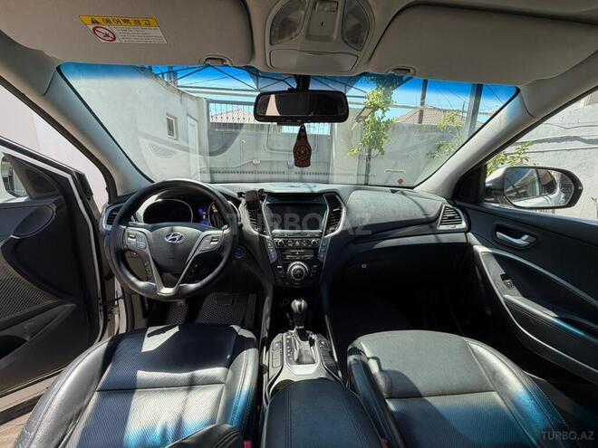 Hyundai Santa Fe-5
