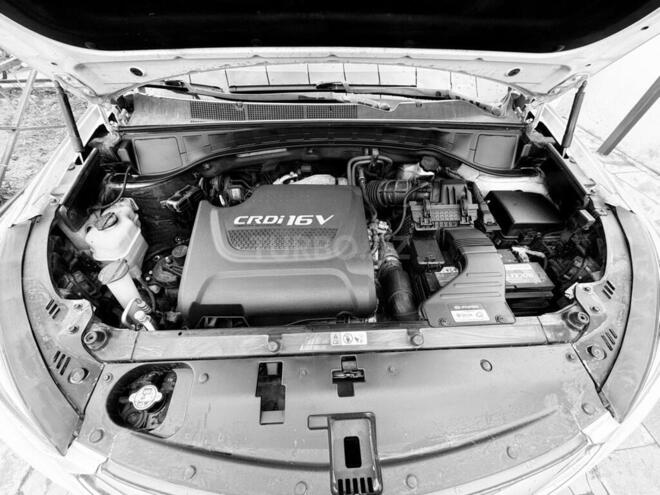 Hyundai Santa Fe-15