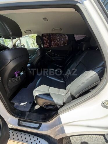 Hyundai Santa Fe-4