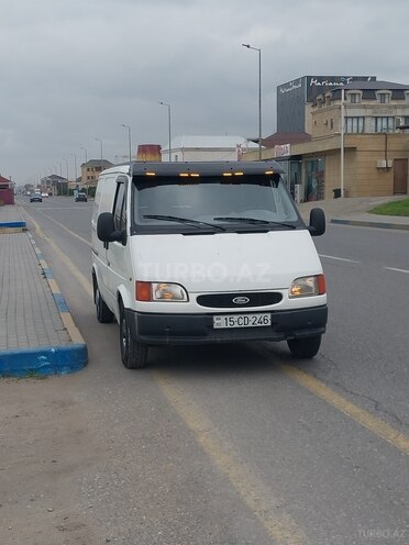 Ford Transit-1