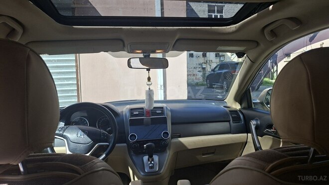 Honda CR-V-8