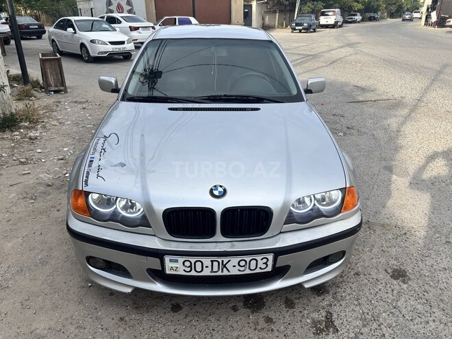 BMW 320-1