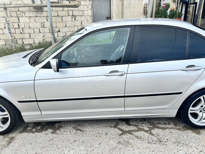BMW 320-2