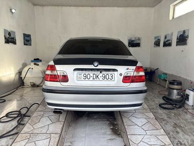 BMW 320-6