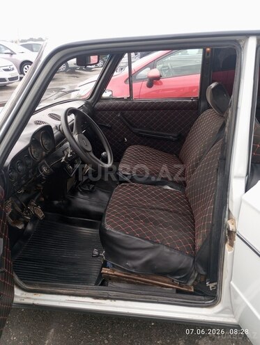 LADA (VAZ) 2106-7