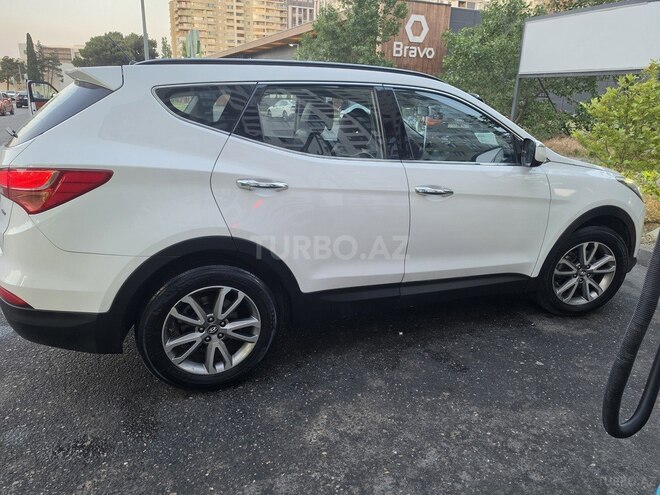 Hyundai Santa Fe-4