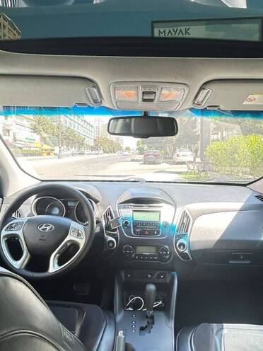 Hyundai ix35-12