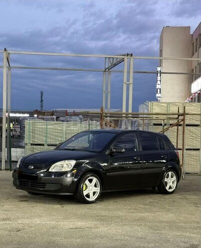 Kia Rio-1