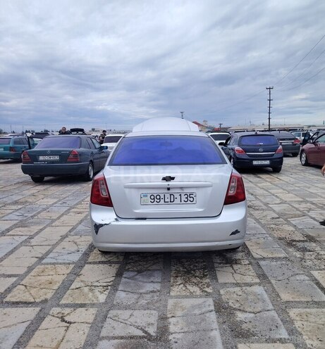 Chevrolet Lacetti-8