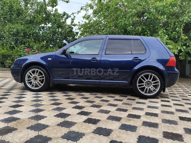 Volkswagen Golf-3