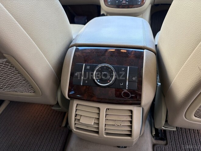 Mercedes R 500 4MATIC-6