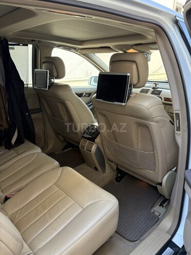 Mercedes R 500 4MATIC-9