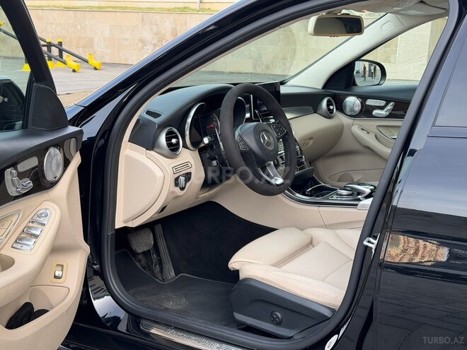Mercedes C 300-9
