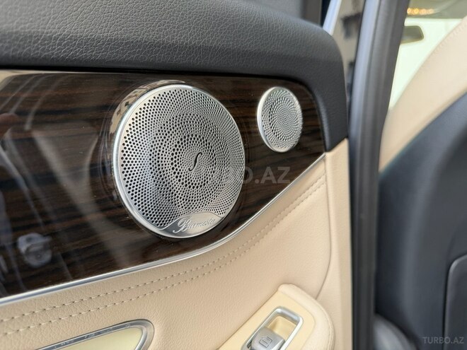 Mercedes C 300-13