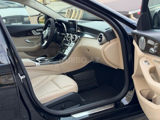 Mercedes C 300-16
