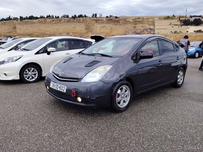 Toyota Prius-1