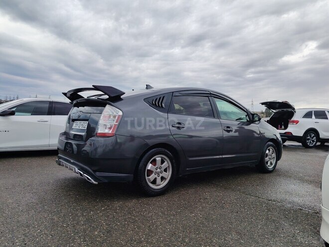 Toyota Prius-6