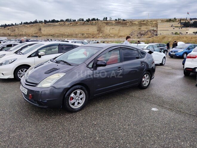 Toyota Prius-10