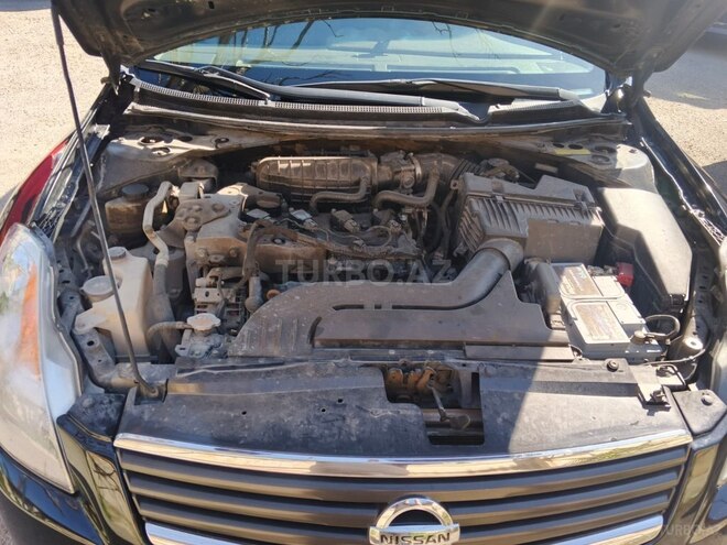 Nissan Altima-9