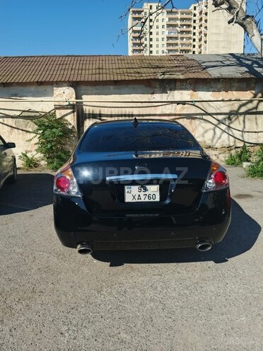 Nissan Altima-16