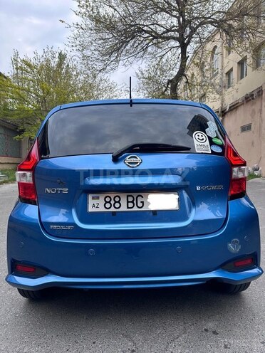 Nissan Note-4