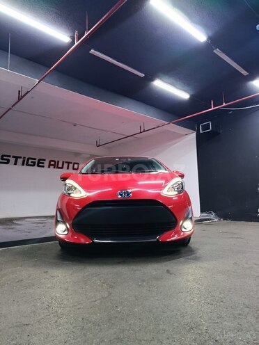 Toyota Aqua-1