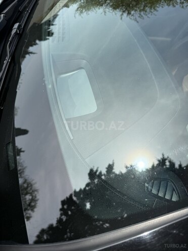 Mercedes E 220 d-7