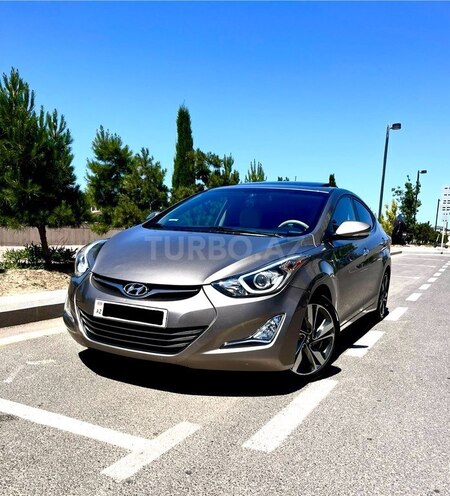 Hyundai Elantra-3