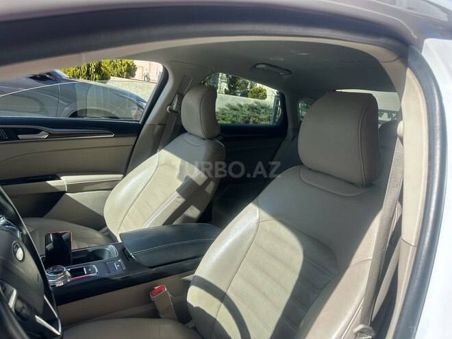 Ford Fusion (North America)-6