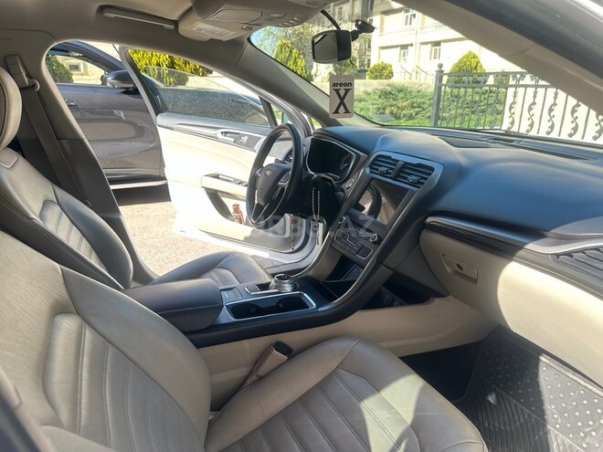 Ford Fusion (North America)-8