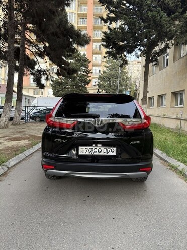 Honda CR-V-8