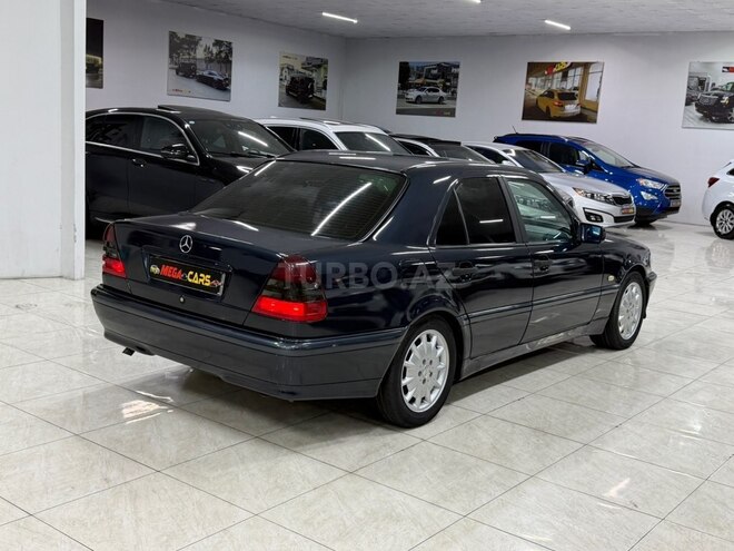 Mercedes C 180-11